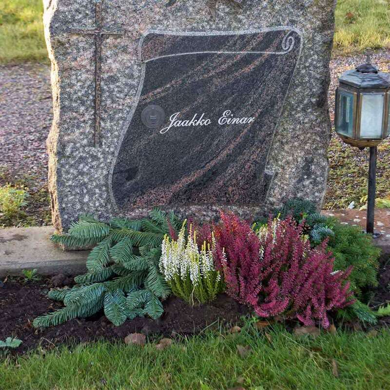 Haudan vuosihuolto ja syysistutukset